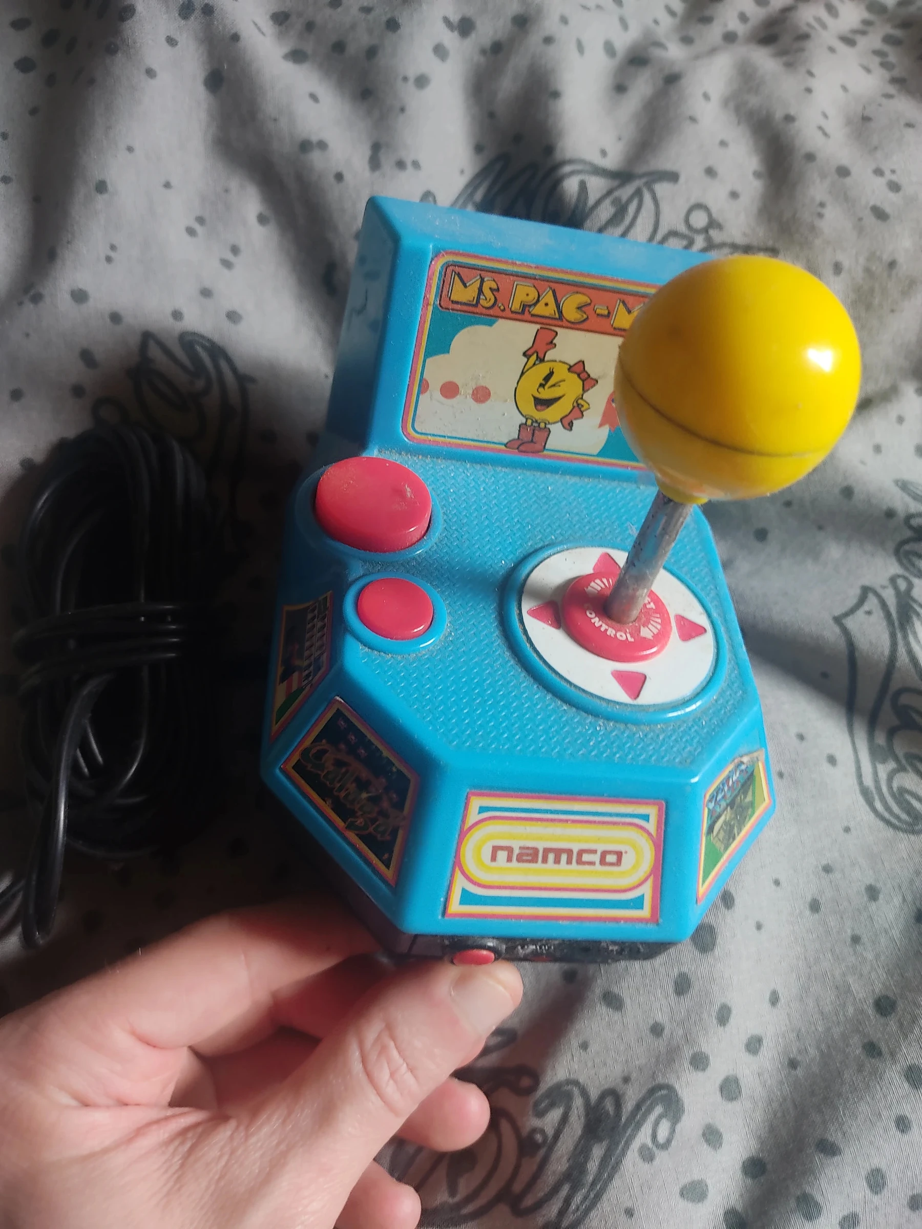 Ms Pac Man TV Arcade 2004 Lansay